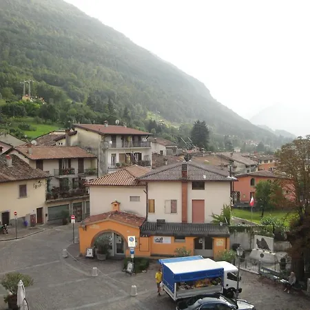 Bed & Breakfast La Piazza Monasterolo del Castello